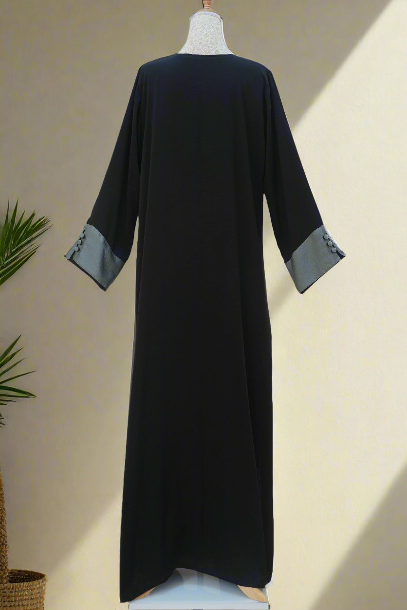 عباية متميزة مع درسّ داخلي