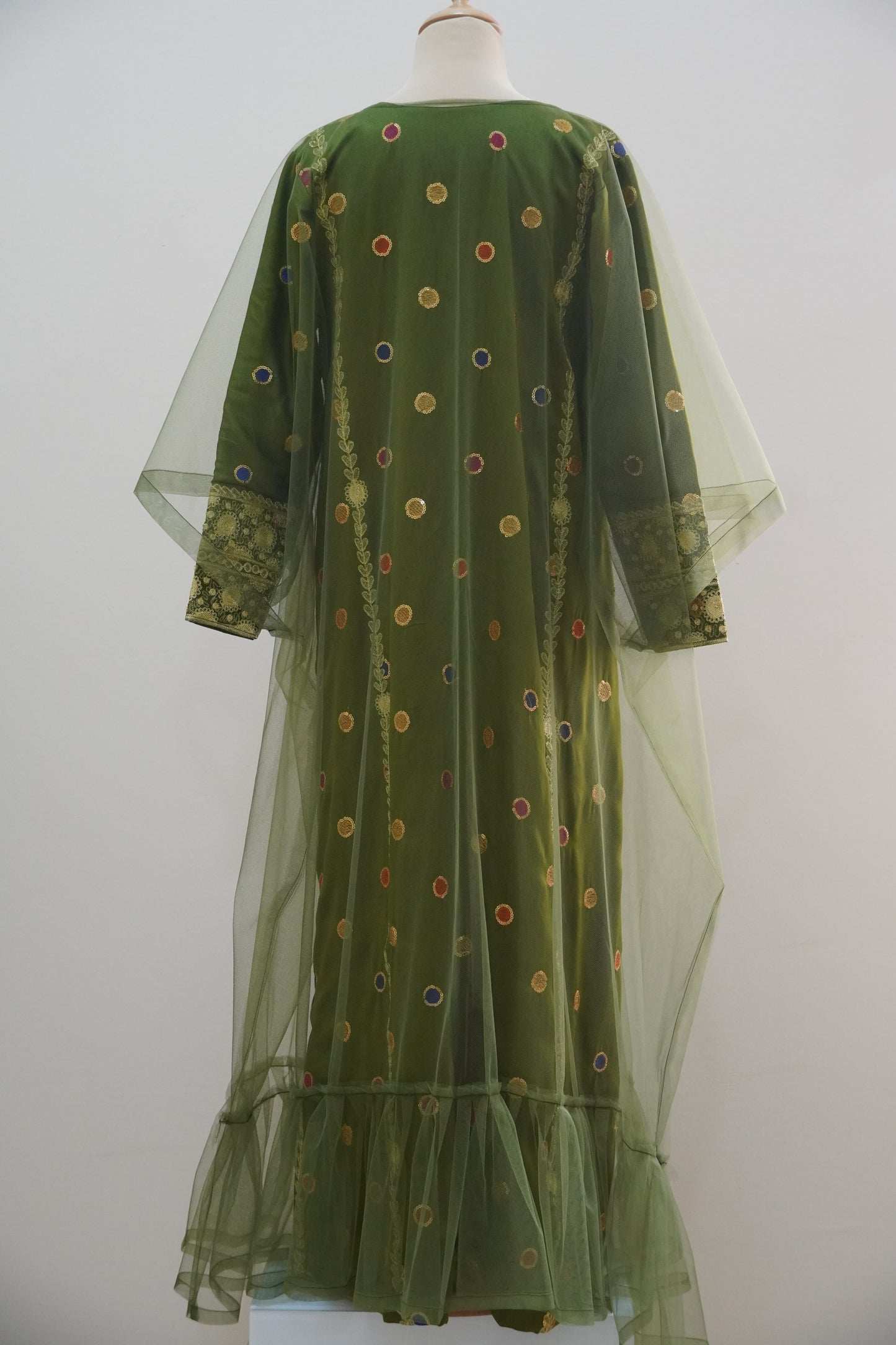 كندورة بالثوب طول 50