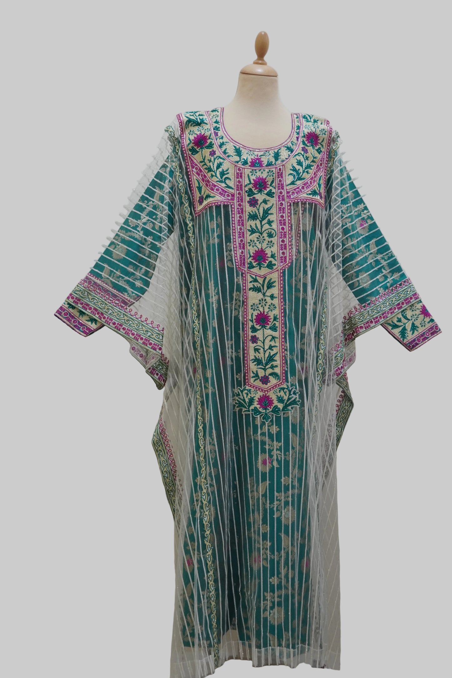 كندورة بالثوب طول 50