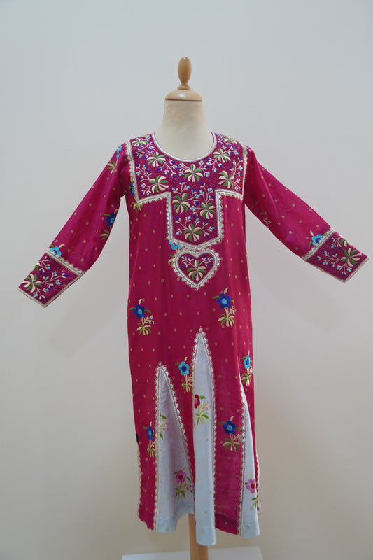 38.5 فساتين للبنات/ Dresses for girls