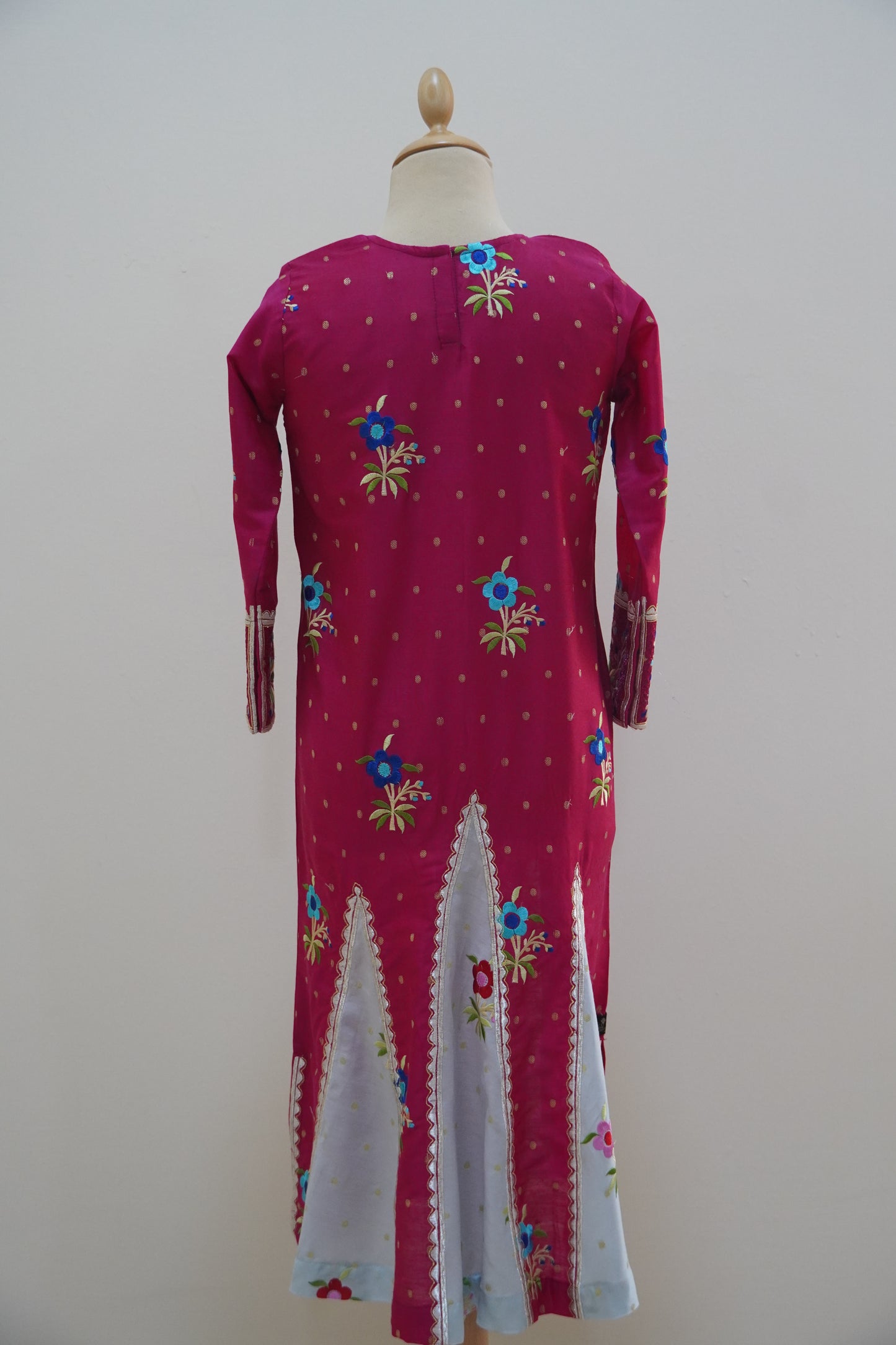 38.5 فساتين للبنات/ Dresses for girls