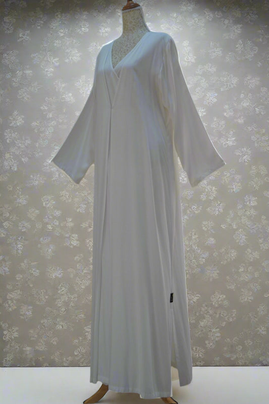 عباية متميزة مع درسّ داخلي بربطة جانبية