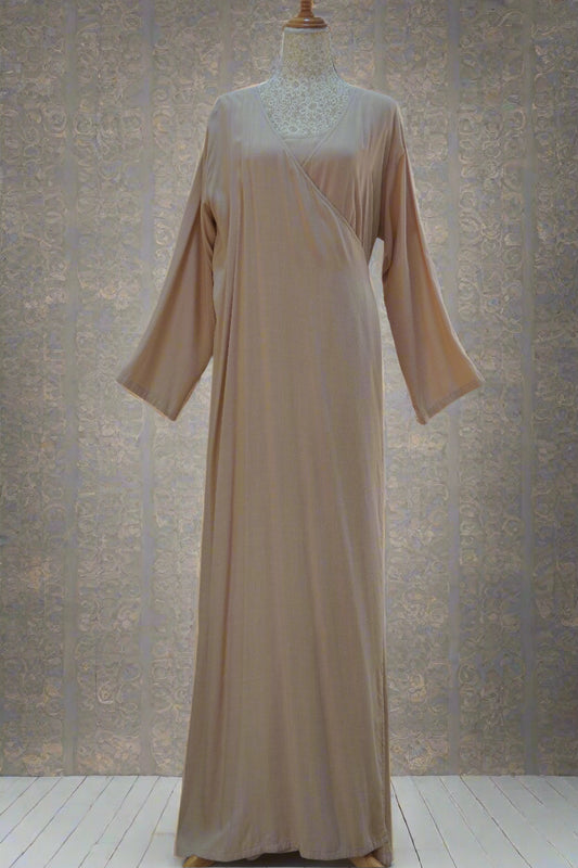 عباية متميزة مع درسّ داخلي بربطة جانبية