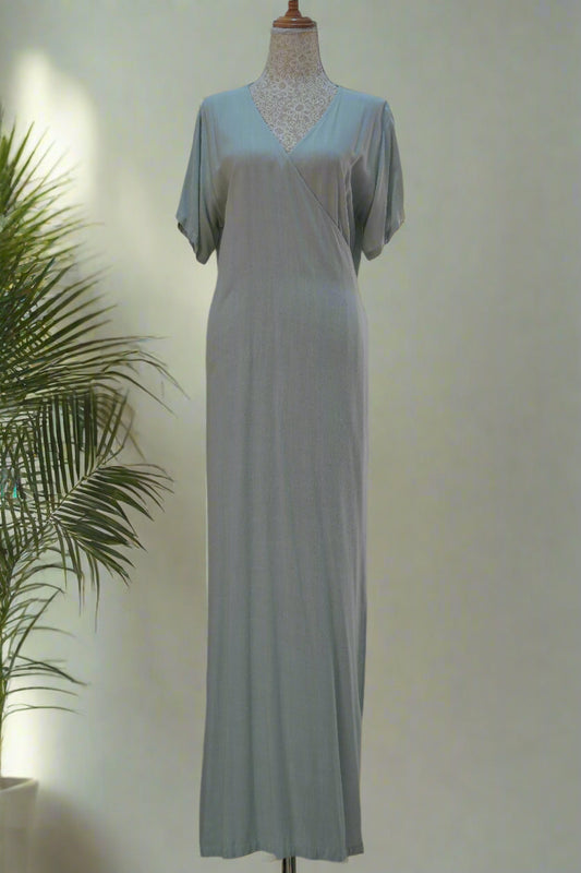 عباية متميزة مع درسّ داخلي بربطة جانبية